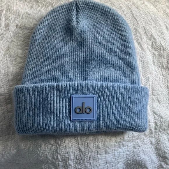 ALO Yoga Light Blue Beanie Notable Beanie - Winter Frost | ALO main image 4